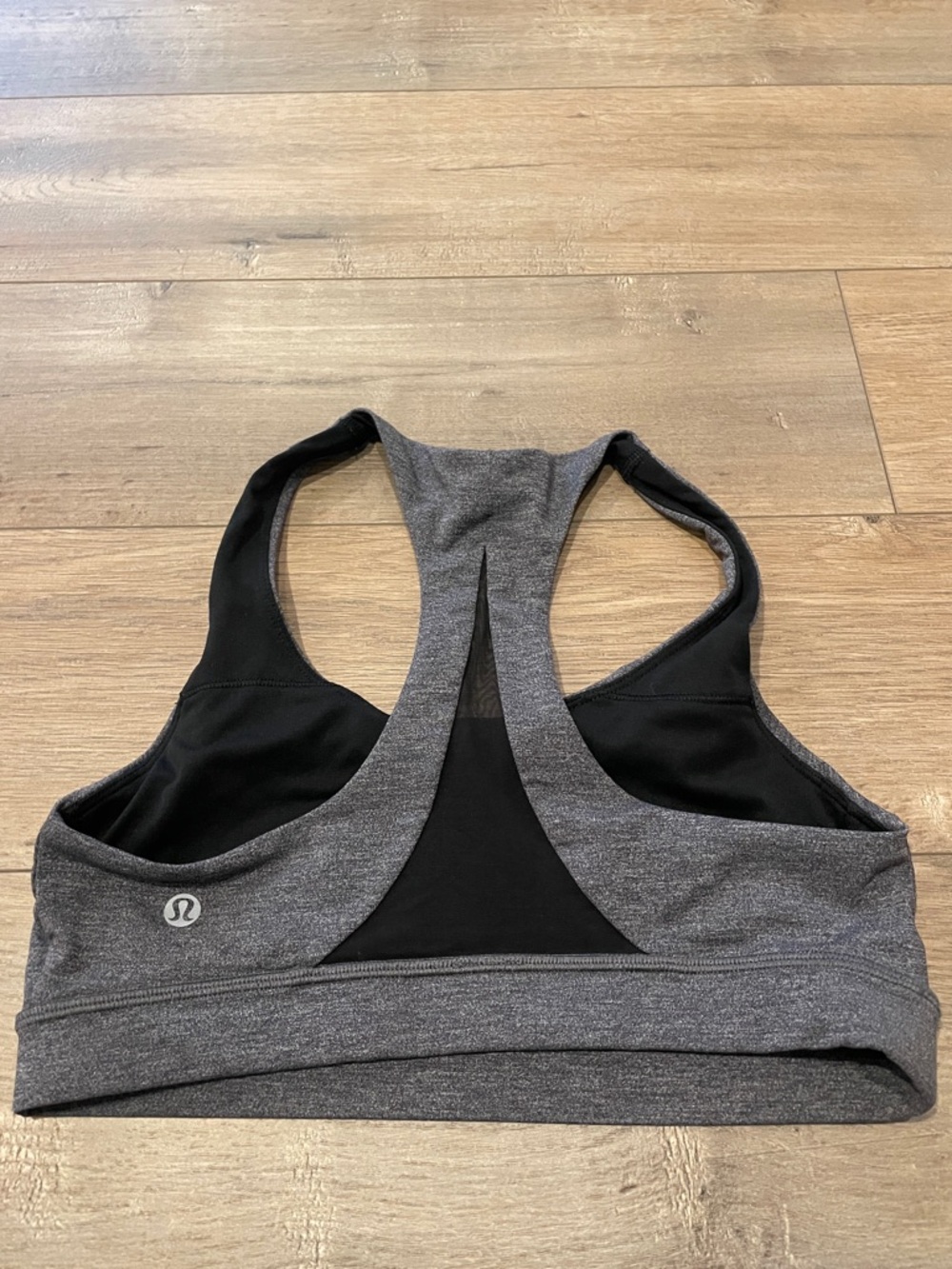 lululemon athletica Gray & Black Racerback Medium-Support Sports Bra, Size 6